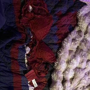 Elegant Lace Burgundy Bra